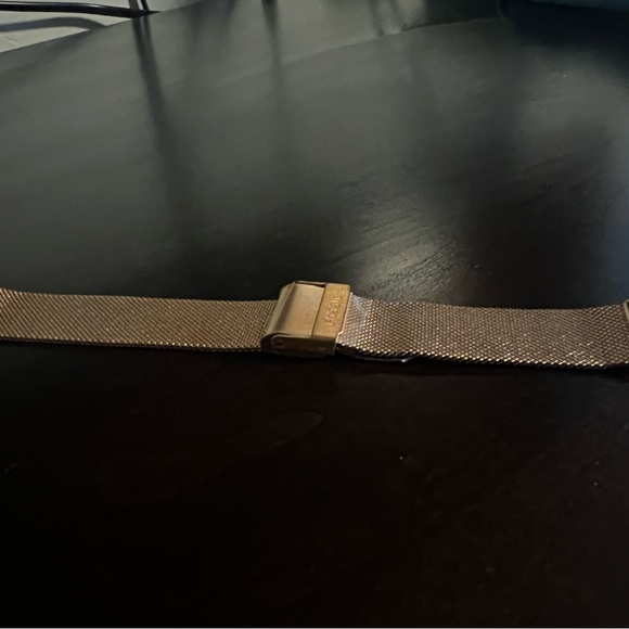 **** SOLD******Fossil watch band never used rose gold - Picture 2 of 4
